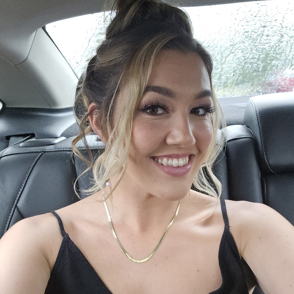 Meet your Posher, Cassie